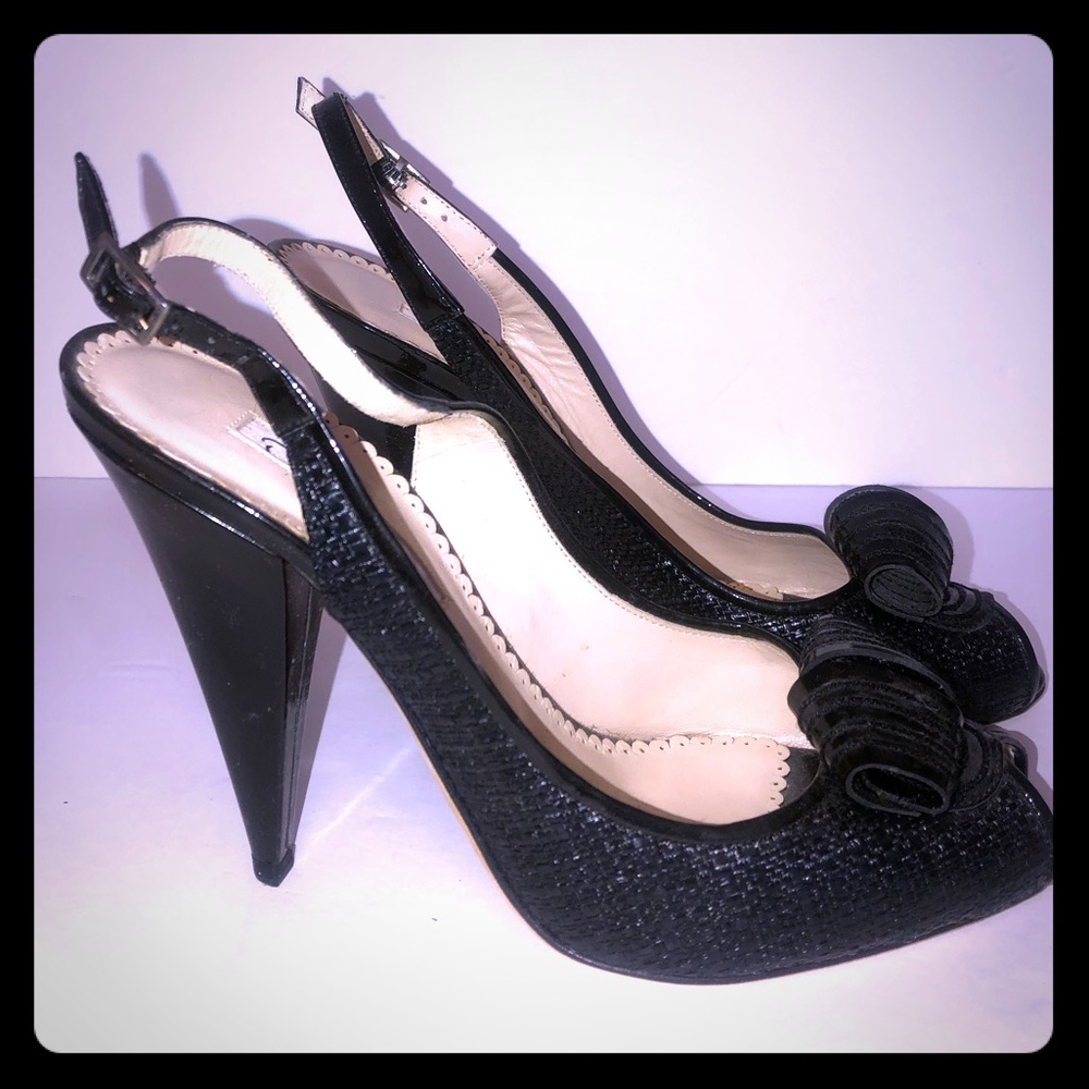 Oscar de la Renta BN sandals